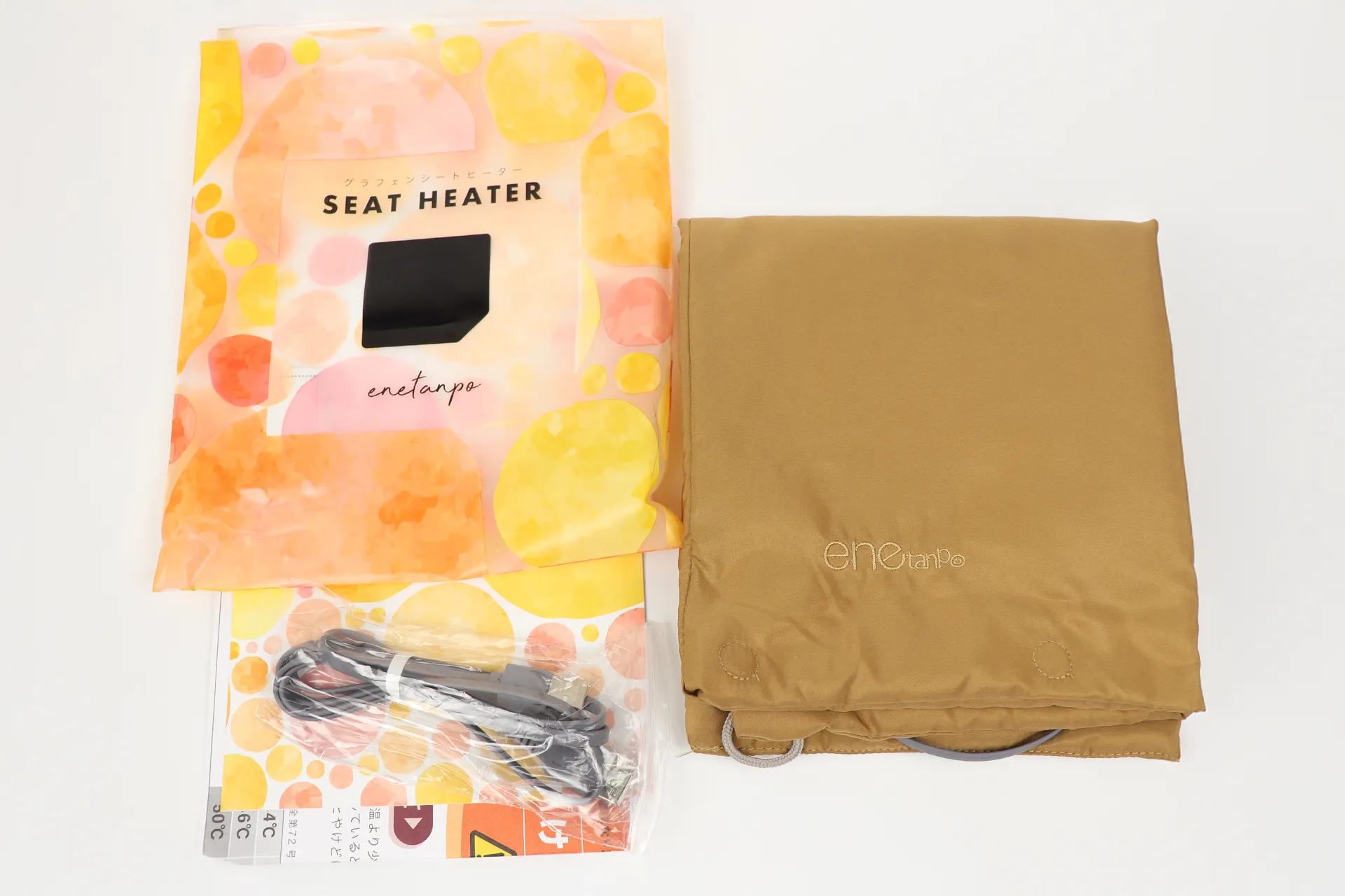 ホットマット usb(エネタンポ)の製品と内容物の画像