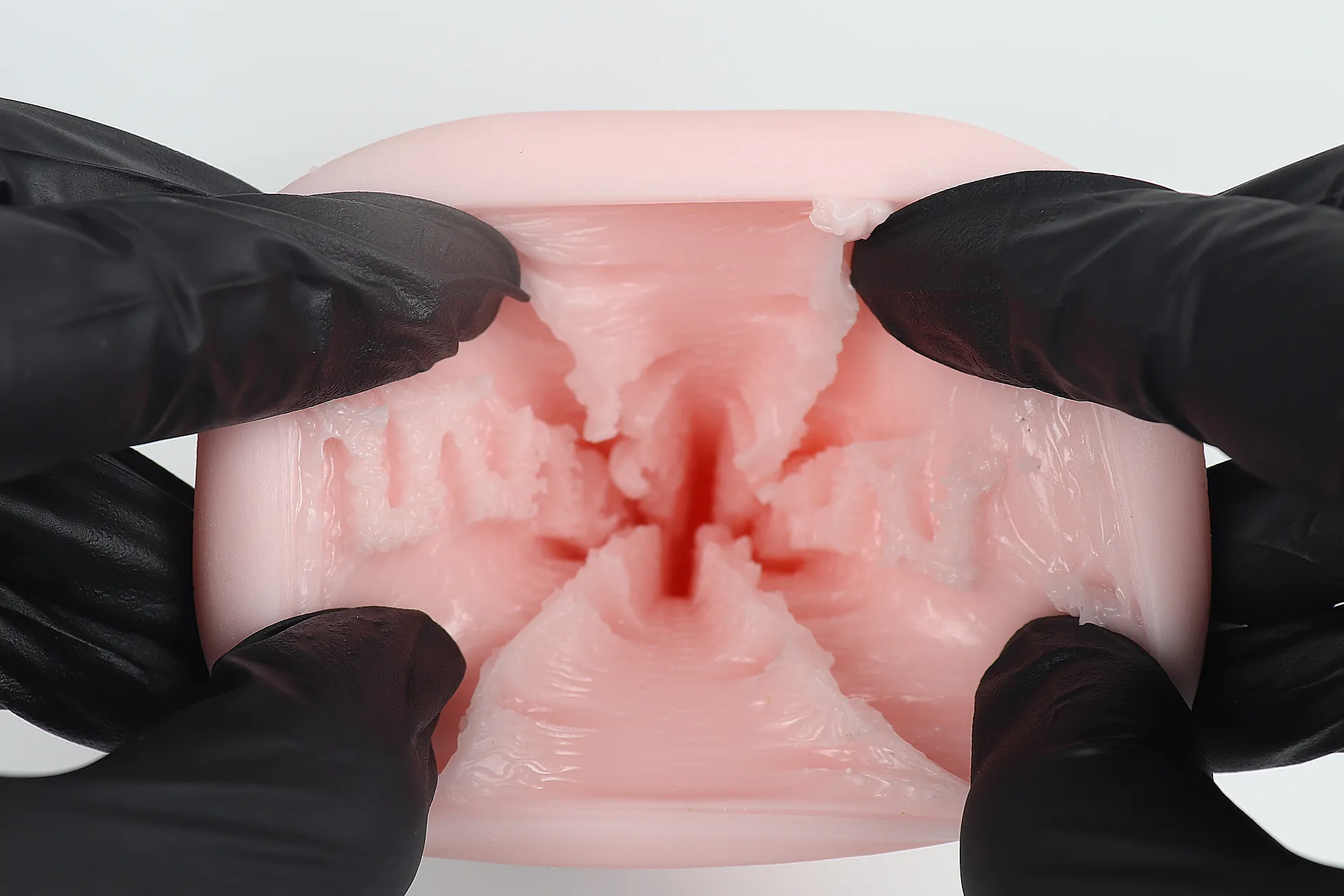 内部を覗いてみる