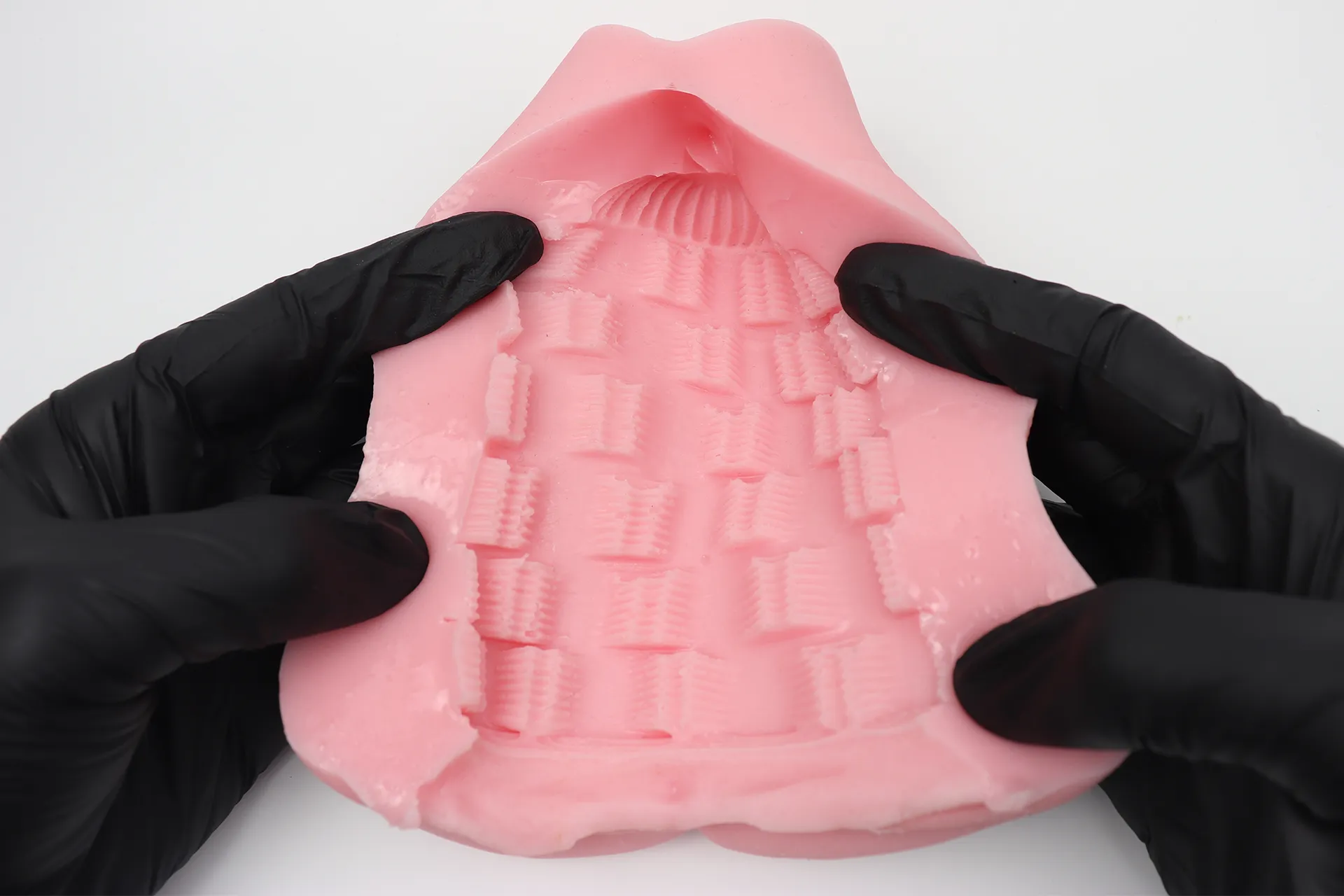 ももわれを裂いた様子