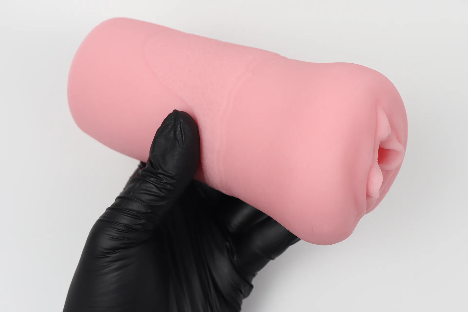 ももわれを手に取った様子